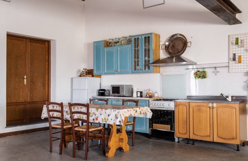 Canino House | Vacation Home "Casale Di Primula Rossa" with Shared Pool, Shared Terrace & Wi-Fi