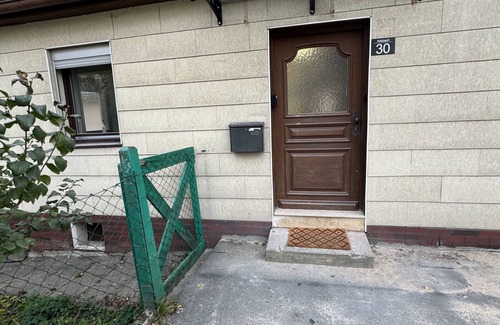 Lonnerstadt House | Vacation home for 6 guests with 90m² in Lonnerstadt (270561)