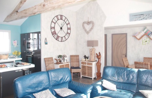 Barbatre House | VACATION HOME FOR RENT FOR 8 PEOPLE FROM JULY 12 TO 26 (14 NIGHTS)