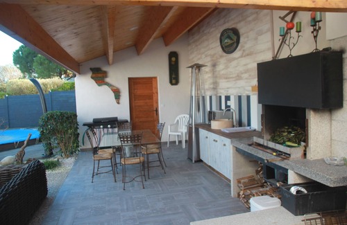 Barbatre House | VACATION HOME FOR RENT FOR 8 PEOPLE FROM JULY 12 TO 26 (14 NIGHTS)