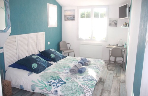 Barbatre House | VACATION HOME FOR RENT FOR 8 PEOPLE FROM JULY 12 TO 26 (14 NIGHTS)