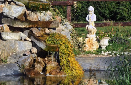 Saint-Wambert-des-Trois-Vallees House | Vacation Home "La Grange" with Shared Pool, Private Terrace & Wi-Fi