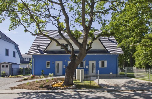 Juliusruh House | Vacation home Luna semi-detached house