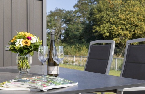 Nordhorn House | Vacation home near the beach with stove, sauna and whirlpool