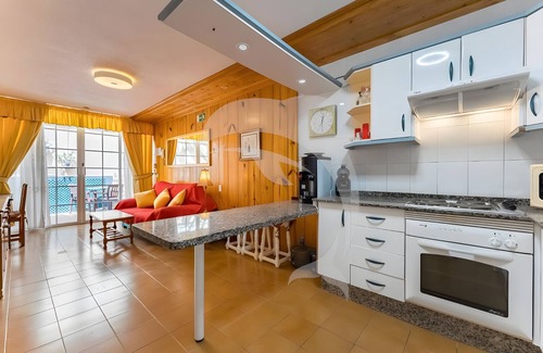 Granadilla de Abona House | Vacation Home 'Nice 14c El Medano Beach Only' with Shared Pool