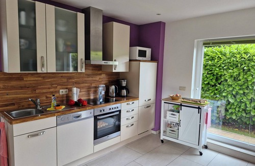 Sagard House | Vacation home own parking lot with e-charging station (wallbox), Netflix, WLAN, garden