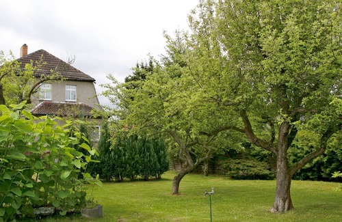 Biesdorf House | Vacation Home with Garden & Close to S-Bahn – Modern, Spacious & Family-Friendly