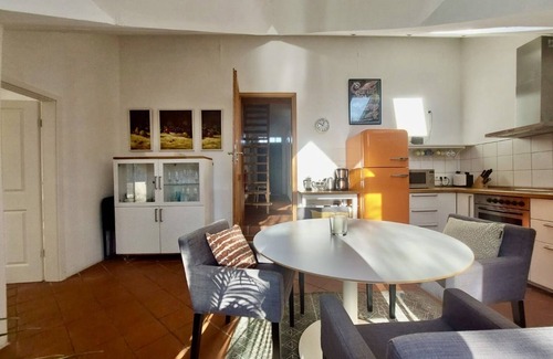 Wolthusen House | Vacation home Wolthuser Warf 3 - idyllic living for 4 close to the city dog-friendly