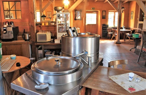 Krummenhagen Apartment | Vacation room 2 - RUMPELSTILZ baking and brewing barn