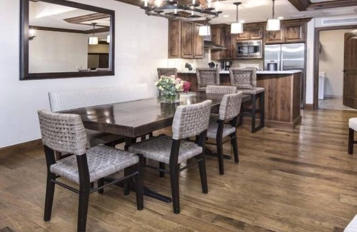 Vail Hotel | Vail Ritz Carlton 2 Bed