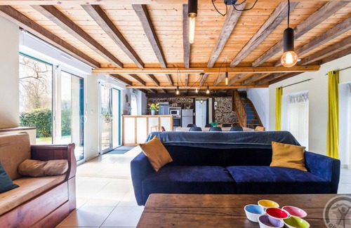 Saint-James Cottage | Valley house with fireplace and internet near Mont-Saint-Michel