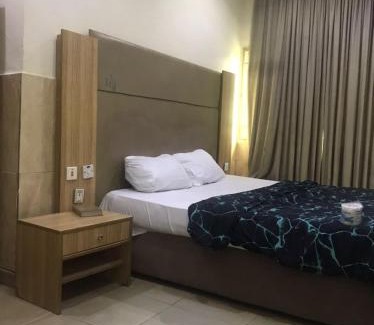 Ofin Hotel | Valley Point Hotel and Suites2