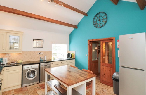 Easington Cottage | VALLEY VIEW, pet friendly, character holiday cottage in Staithes