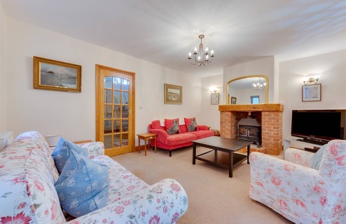 Hartfield Cottage | Valley View Barn