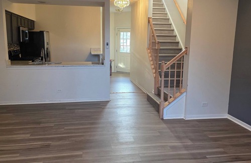 Waukegan House | Value Stay: Home - 2 Bedrooms