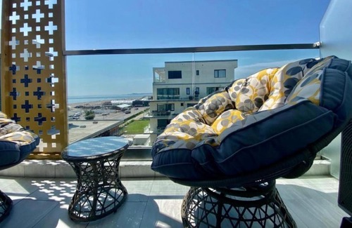 Constanta Apartment | Valy Apartments Summerland