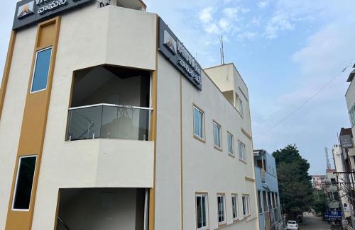 Tirupati Hotel | VAMANA INN by ANA HOLIDAYS Family Room AC