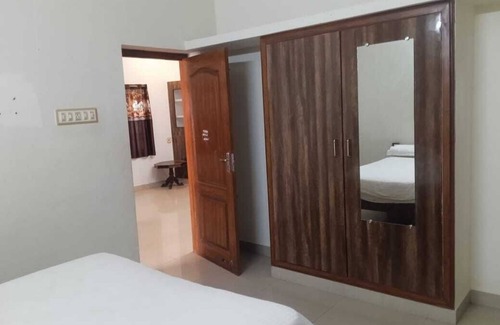 Marie Oulgaret Hotel | Vasantharaja Villa Arumparthapuram