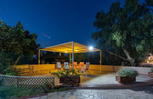 Neromilos Apartment | Vasiliki Apartments