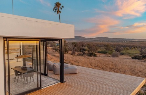 Yzerfontein Cottage | Vast open spaces and tranquility awaits you