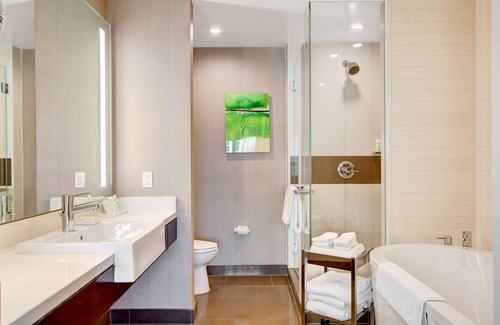 Las Vegas Strip Hotel | Vdara Hotel & Spa