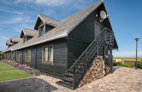 Darlowo Apartment | Veluwe Retreat w/Garden