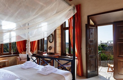 Chromonastiri Villa | Venetico Palazzo