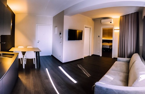 Mestre Apartment | Venice Terminal Apartments & Suites