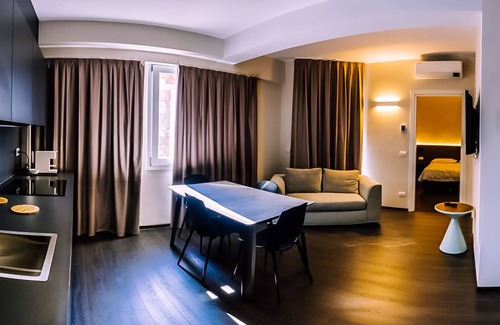 Mestre Apartment | Venice Terminal Apartments & Suites