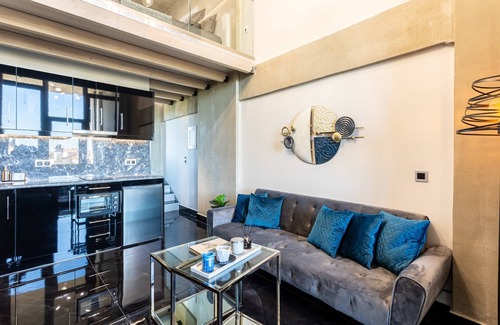 Anatolikos Sinikismos Apartment | Ventiri Lofts - Cozy Penthouse With Balcony