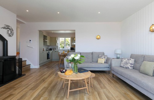 Mullion Cottage | VERITY, pet friendly, country holiday cottage, with pool in Mullion