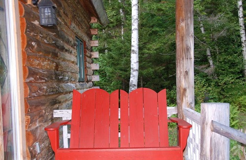 Warren Cabin | Vermont Serenity with a Mountain View