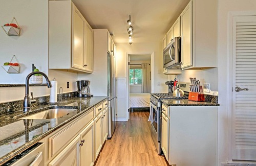 Vernon Condo | Vernon Condo w/Deck, Near Appalachian Trail!