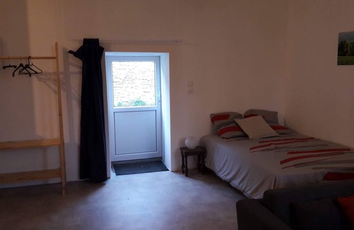 La Chapelle-sur-Erdre Apartment | Very large 50m2 studio in a quiet location 15 minutes from Nantes