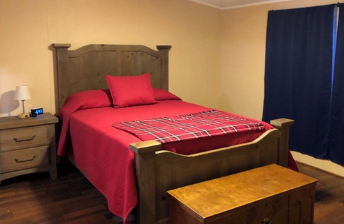 Southmont House | Very quiet location near High Rock lake