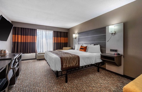 Bowling Green Hotel | VetteCity Hotel