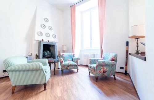 Como City Centre House | Via Natta 15 - The House Of Travelers