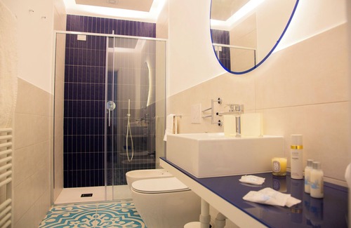 Ischia Porto Bed & Breakfast | Via Roma Suites
