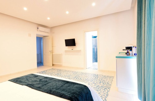 Ischia Porto Bed & Breakfast | Via Roma Suites