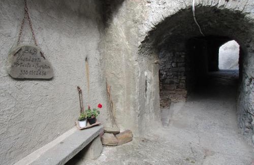 Comano Bed & Breakfast | Viandanti, Artisti e Sognatori