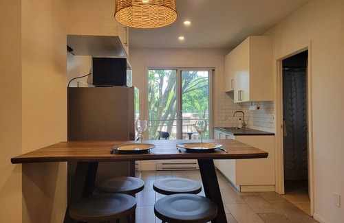 Viauville Apartment | VIAU-1BR near Olympic Stadium