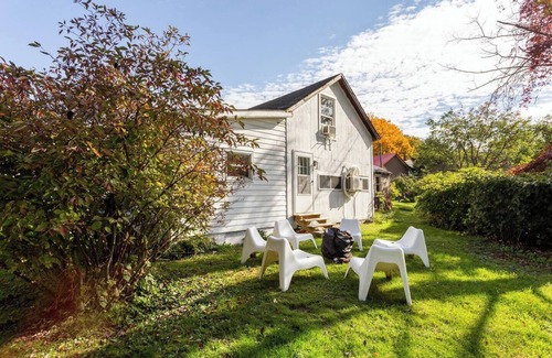 West Kill House | Victorian Charm meets Modern Luxury: Combined Houses with 6 Bedrooms, Sleeps 11