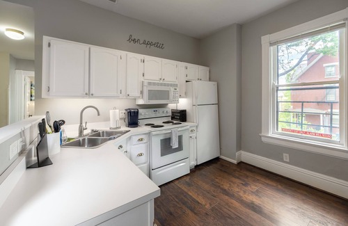 Walnut Hills House | Victorian for 30+ Guests, 5 Min to Downtown