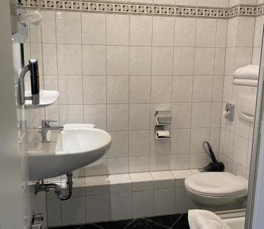 Heidelberg City Centre Hotel | Vier Jahreszeiten