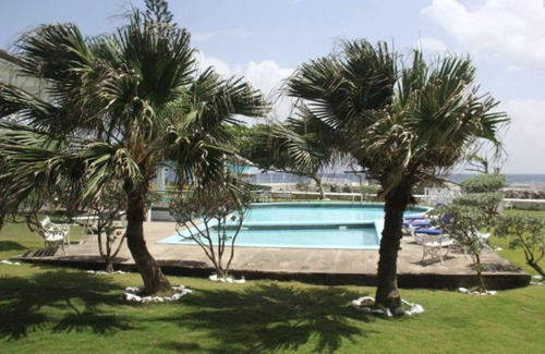 Ocho Rios Bed & Breakfast | View of the Ocean Resort - One Double Bed 5