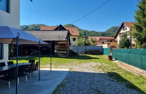 Dambovicioara Villa | Vila Avram