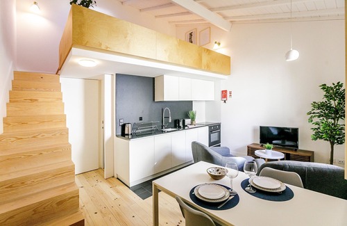 Lapa Apartment | Vila Burgães by LovelyStay