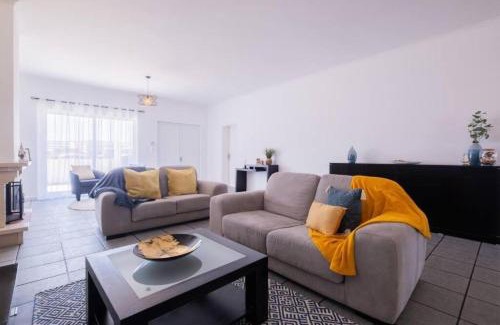Rabo de Peixe Apartment | Vila da Pesca House