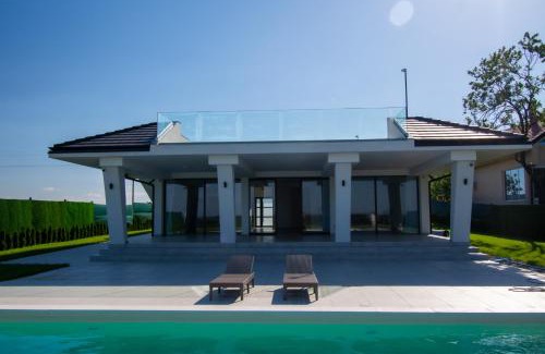 Stari Banovci Villa | Vila Julija