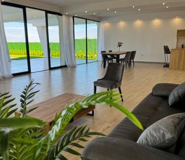 Stari Banovci Villa | Vila Julija